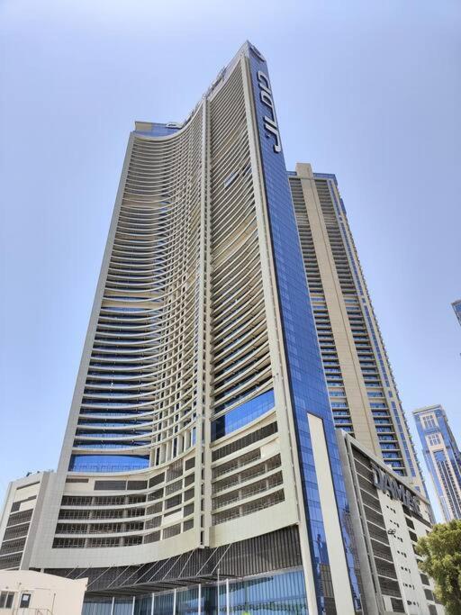 Upgraded Downtown 2 Bd * Dubai