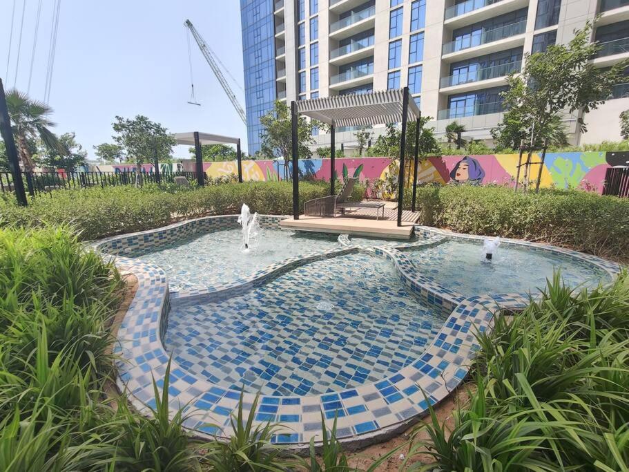 Upgraded Downtown 2 Bd Apartment Dubai