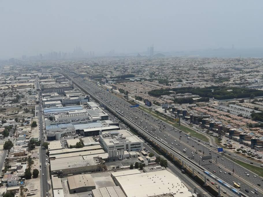 Upgraded Downtown 2 Bd Dubai
